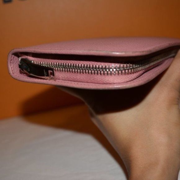 𝅺SAINT Laurent Light Pink Long zippy wallet - Picture 2 of 6